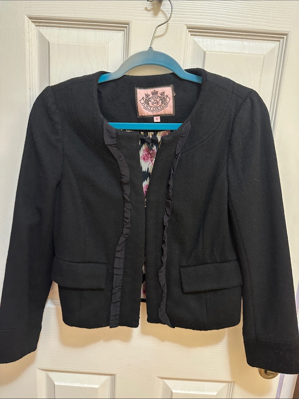 Juicy Couture Black Cropped Ruffle-Trim Blazer